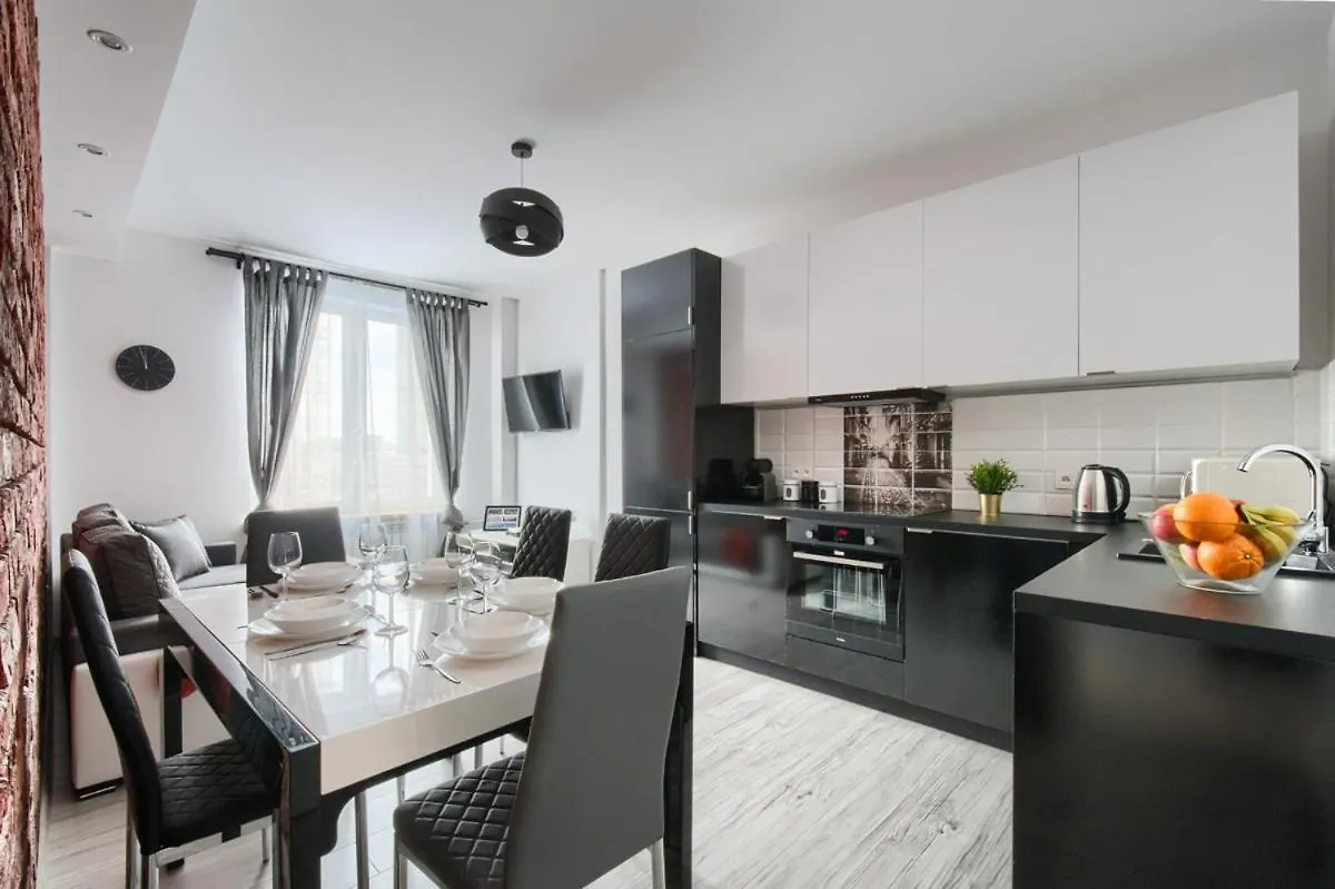 Oomph Warsaw Central Premium Apartments